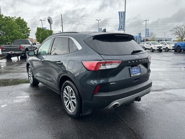 Vehicle image 6 of 42