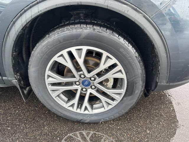 Vehicle image 7 of 42