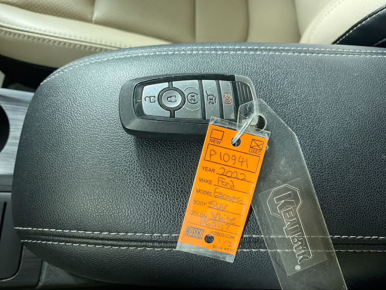 Vehicle image 24 of 30