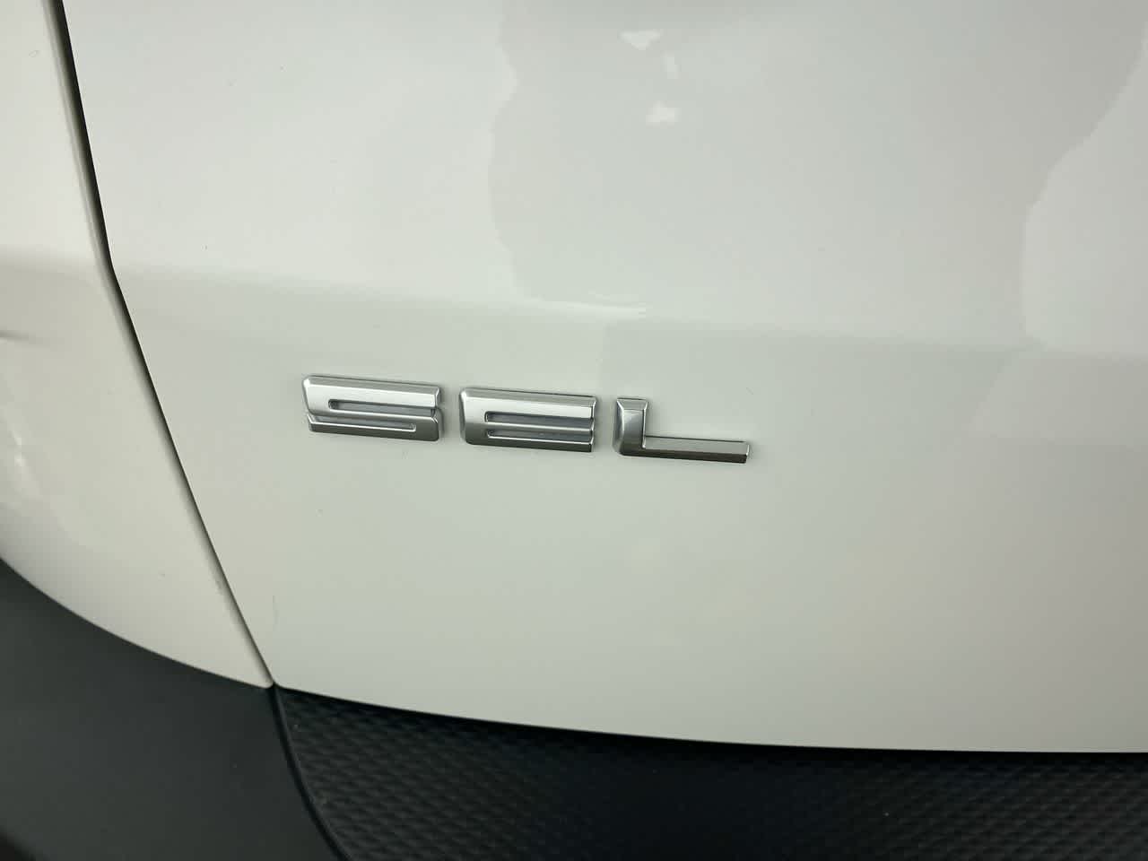Vehicle image 11 of 30