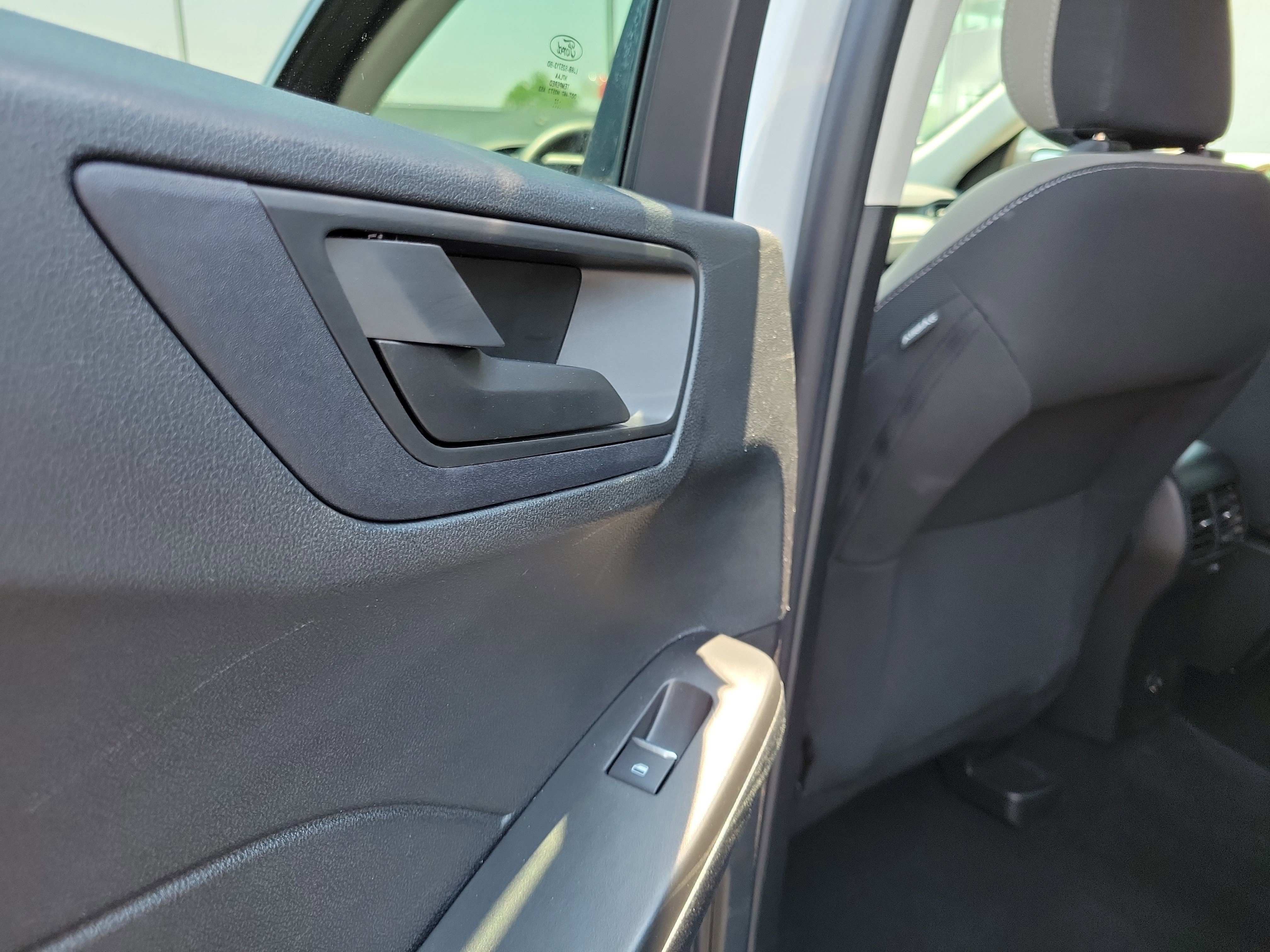 Vehicle image 13 of 30