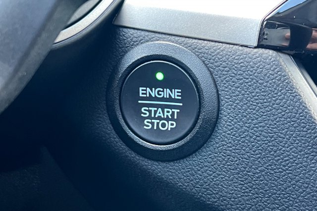 Vehicle image 22 of 27