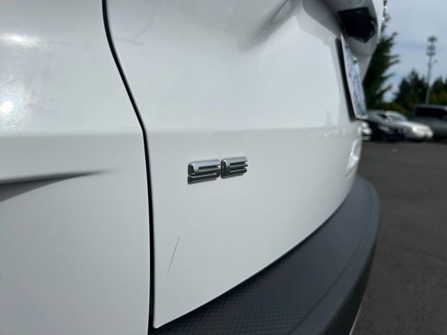 Vehicle image 31 of 36