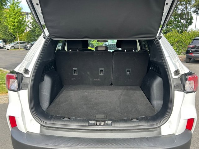 Vehicle image 23 of 36