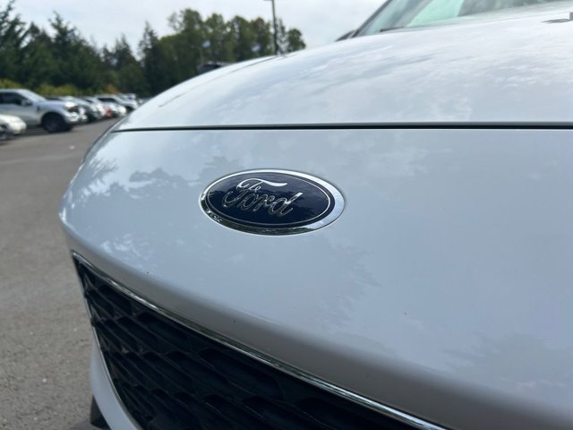 Vehicle image 30 of 36