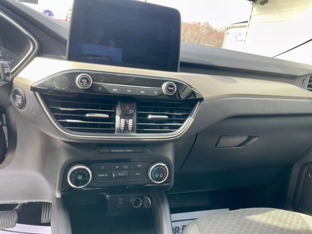 Vehicle image 13 of 24