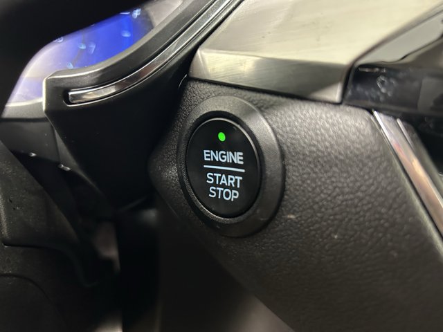 Vehicle image 24 of 32