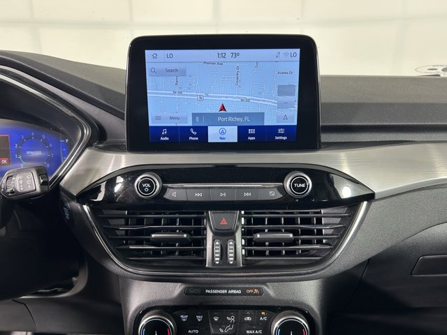 Vehicle image 20 of 32