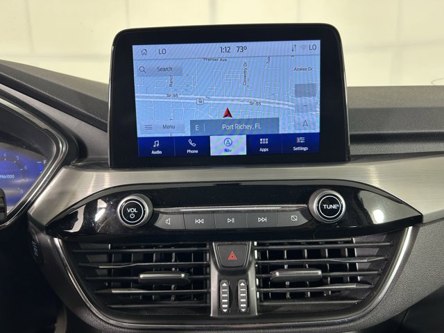 Vehicle image 22 of 32