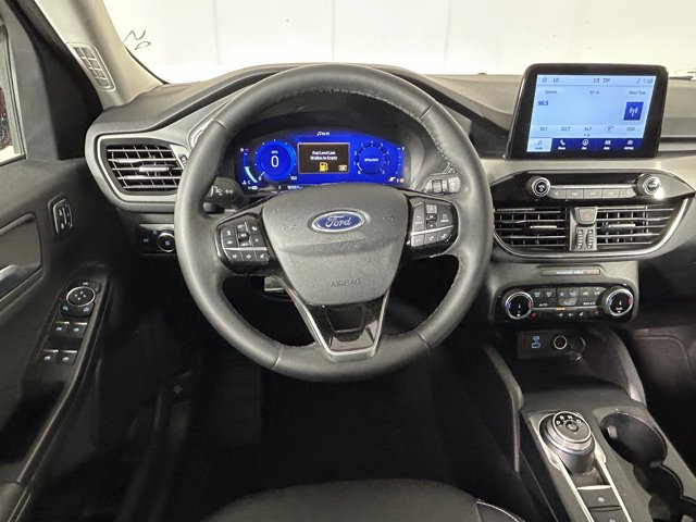 Vehicle image 11 of 32