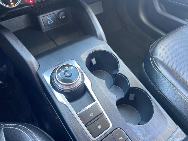 Vehicle image 28 of 37