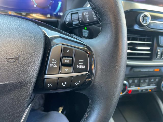 Vehicle image 32 of 37