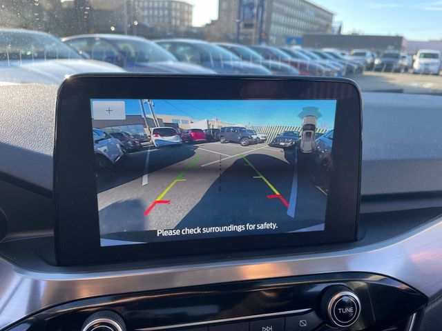 Vehicle image 26 of 37
