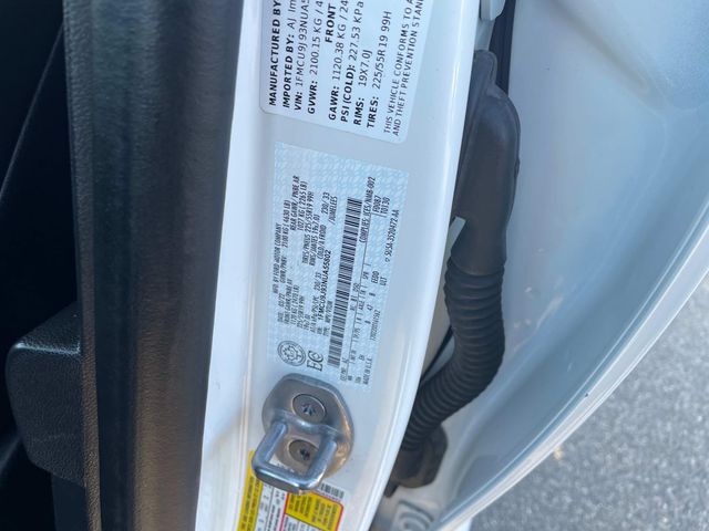 Vehicle image 23 of 37