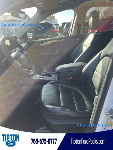 Vehicle image 8 of 25
