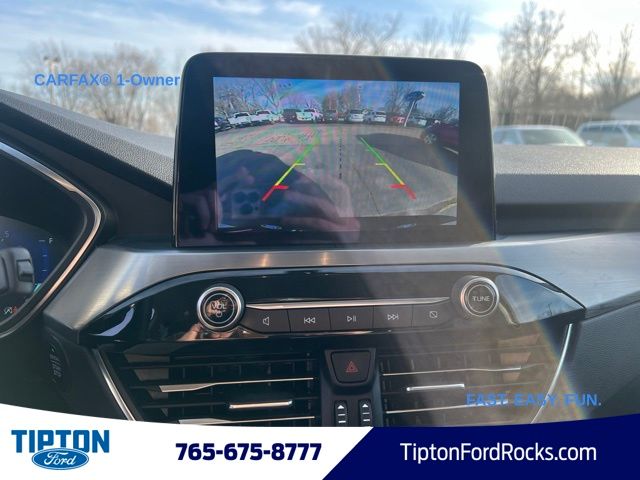 Vehicle image 10 of 25