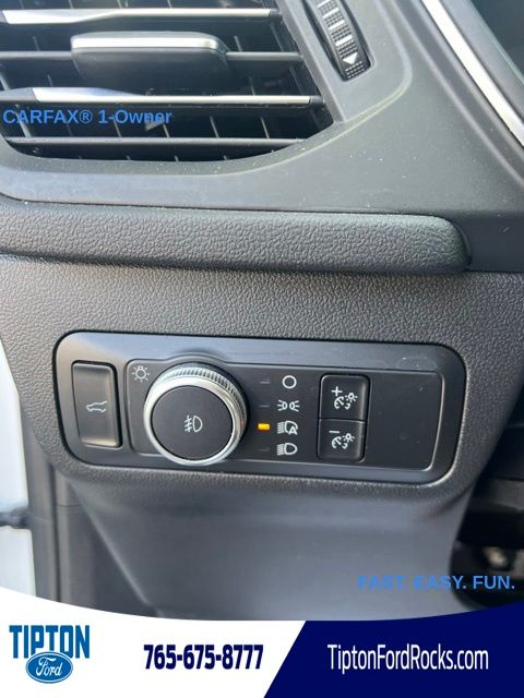 Vehicle image 13 of 25