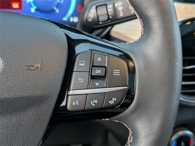 Vehicle image 22 of 28