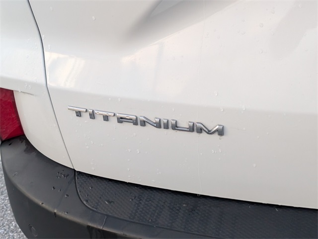 Vehicle image 24 of 28