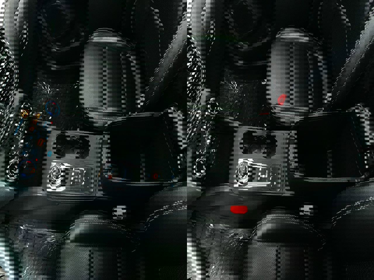Vehicle image 31 of 40