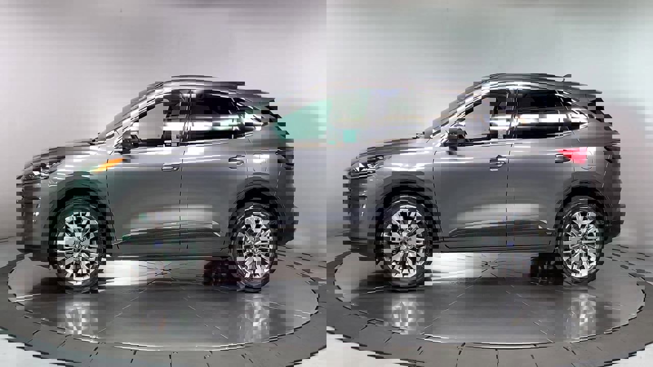 Vehicle image 11 of 40