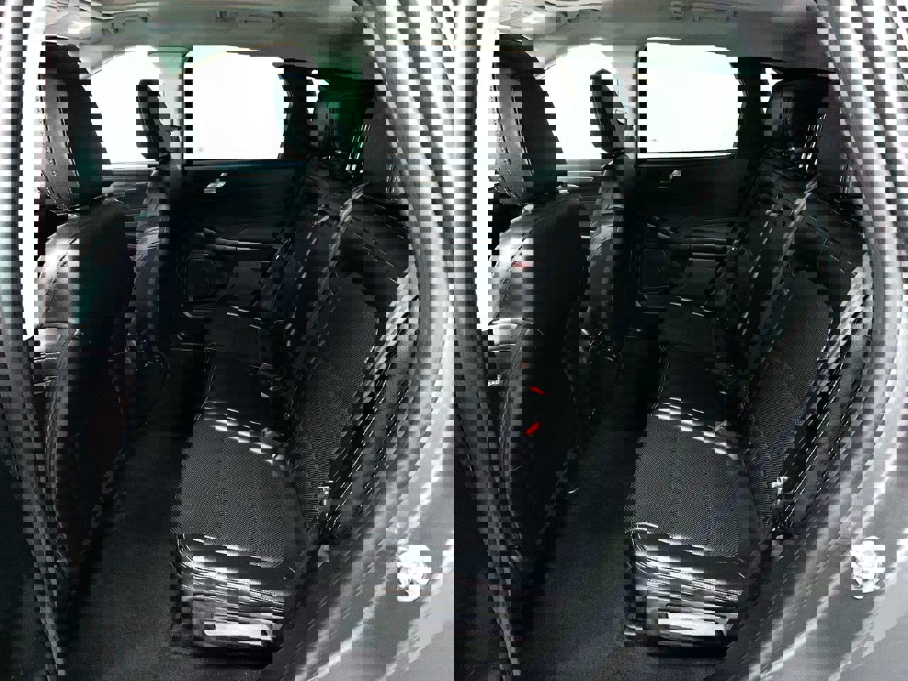 Vehicle image 20 of 40