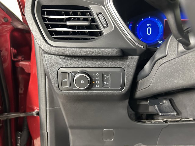 Vehicle image 27 of 35