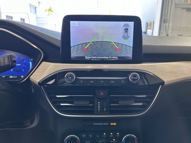 Vehicle image 22 of 35