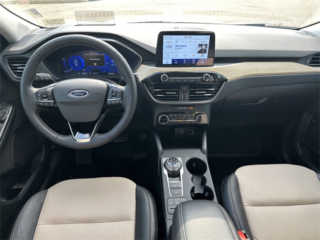 Vehicle image 22 of 31