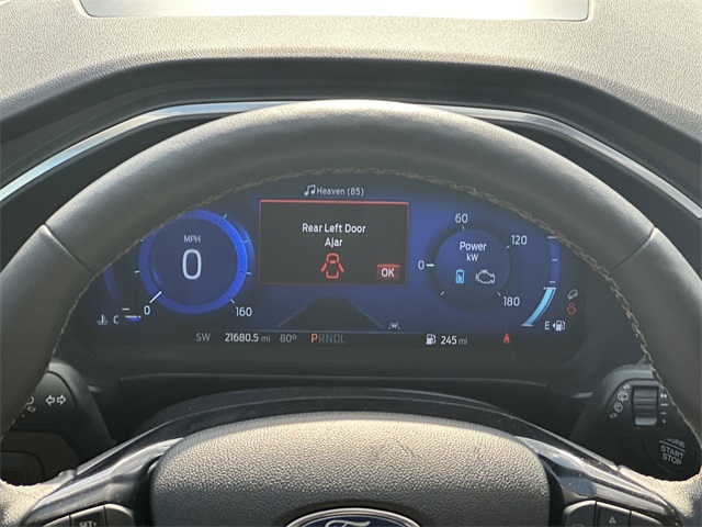 Vehicle image 26 of 31