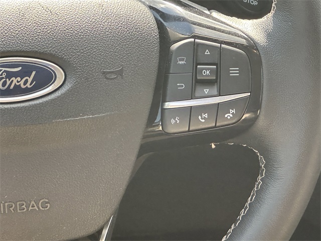 Vehicle image 25 of 31