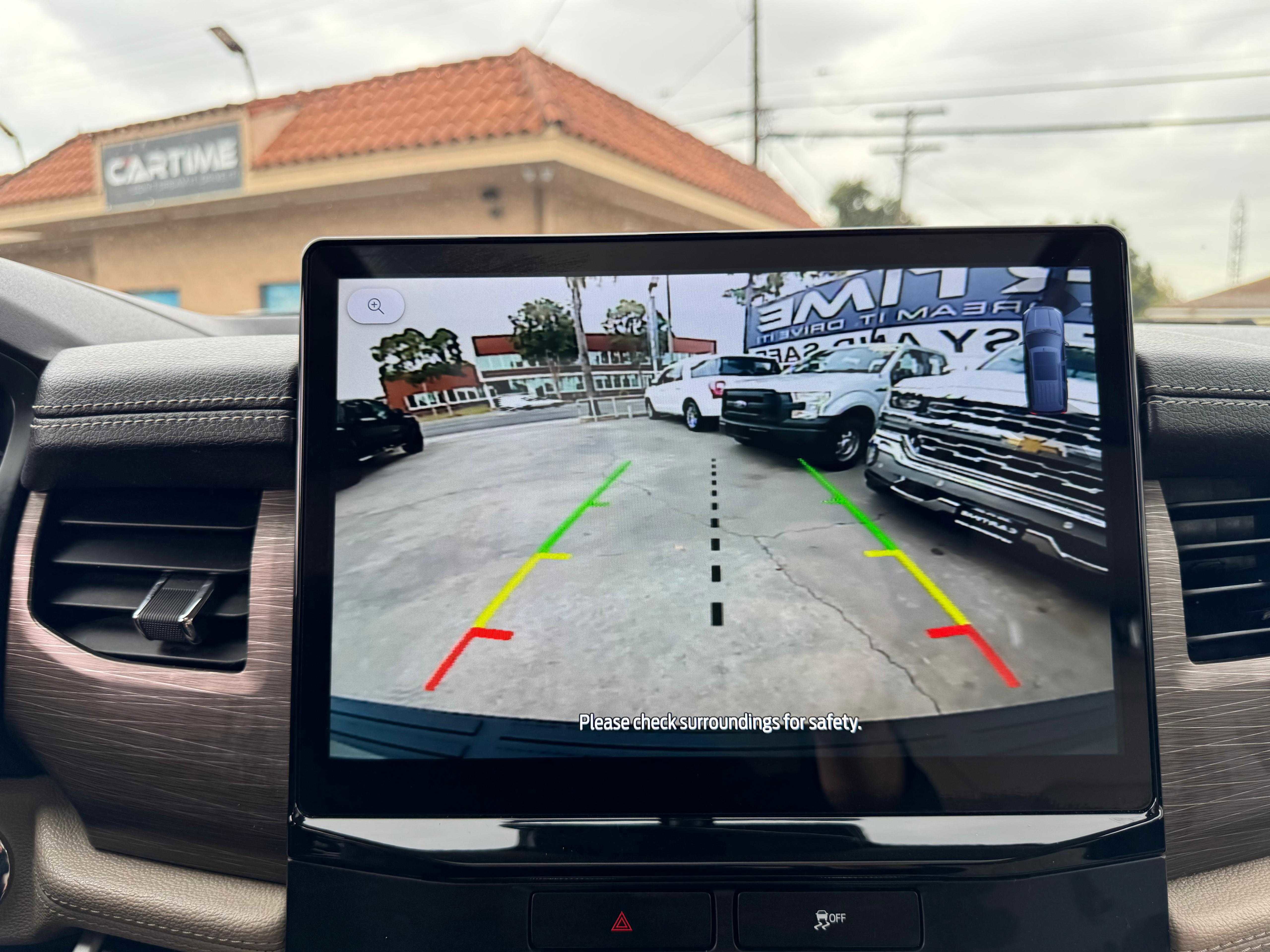 Vehicle image 90 of 92