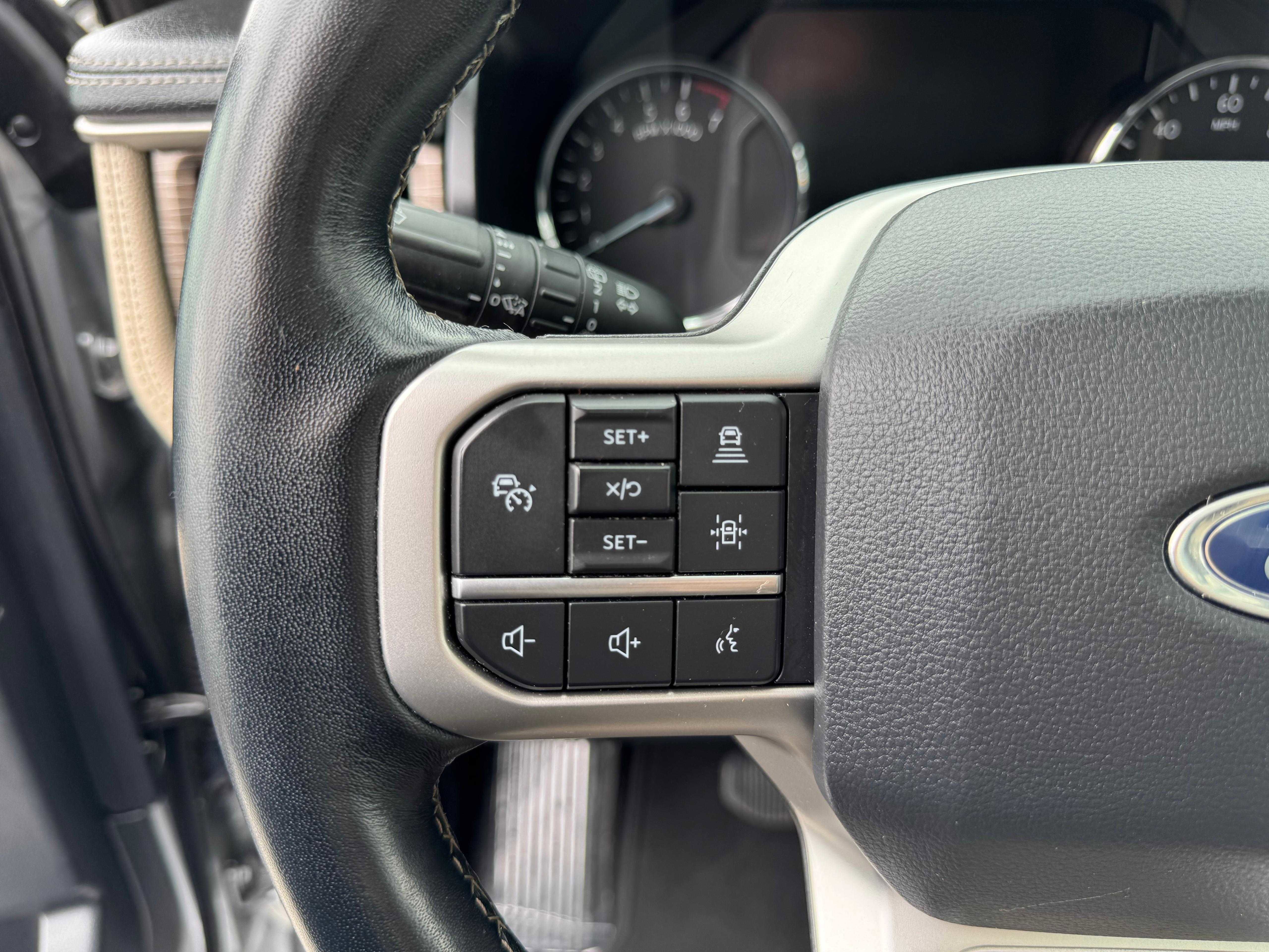Vehicle image 35 of 92