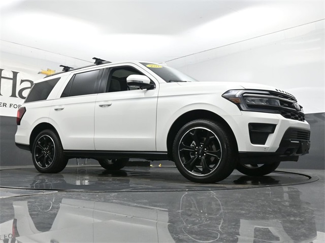 Vehicle image 15 of 61