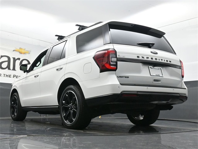 Vehicle image 25 of 61