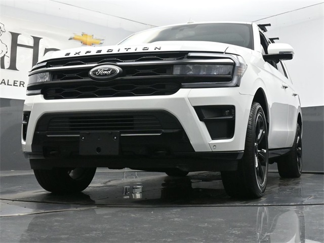 Vehicle image 6 of 61