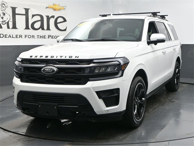 Vehicle image 7 of 61
