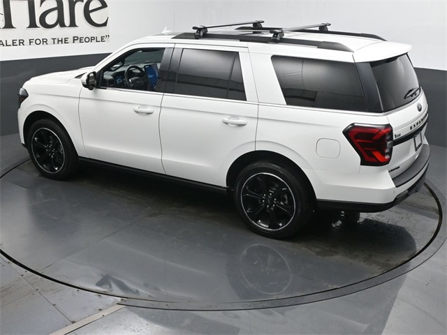 Vehicle image 34 of 61