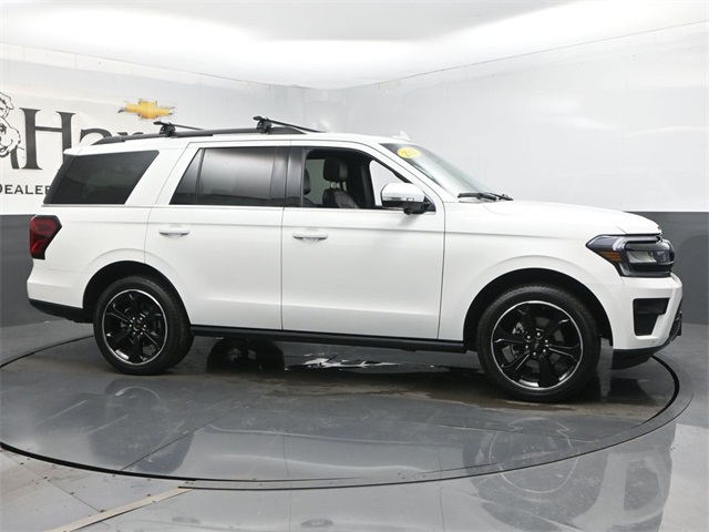 Vehicle image 20 of 61