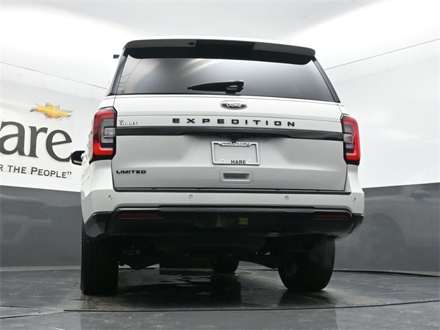 Vehicle image 27 of 61