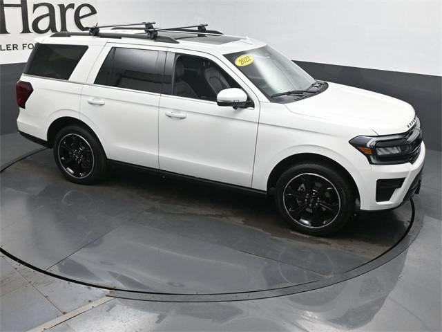 Vehicle image 16 of 61