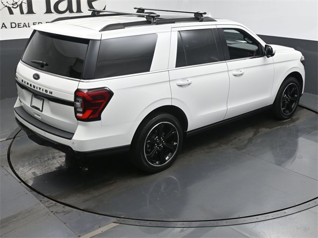 Vehicle image 23 of 61