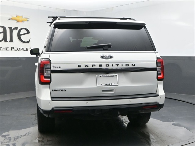 Vehicle image 28 of 61