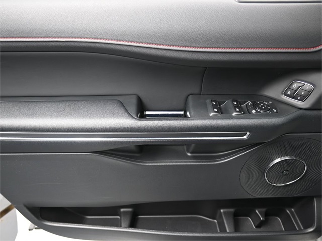 Vehicle image 41 of 61