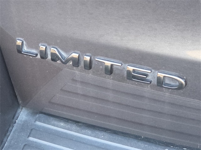 2022 Ford Expedition Limited Image 34 of 40