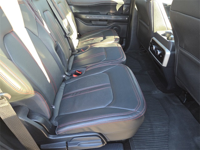 2022 Ford Expedition Limited Image 13 of 40