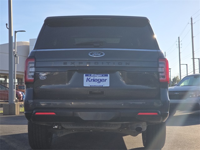 2022 Ford Expedition Limited Image 7 of 40