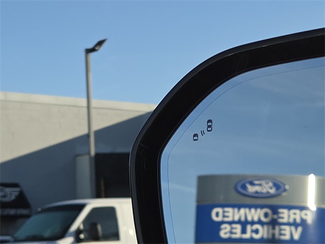 2022 Ford Expedition Limited Image 20 of 40