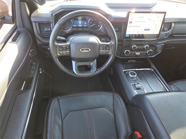 2022 Ford Expedition Limited Image 16 of 40