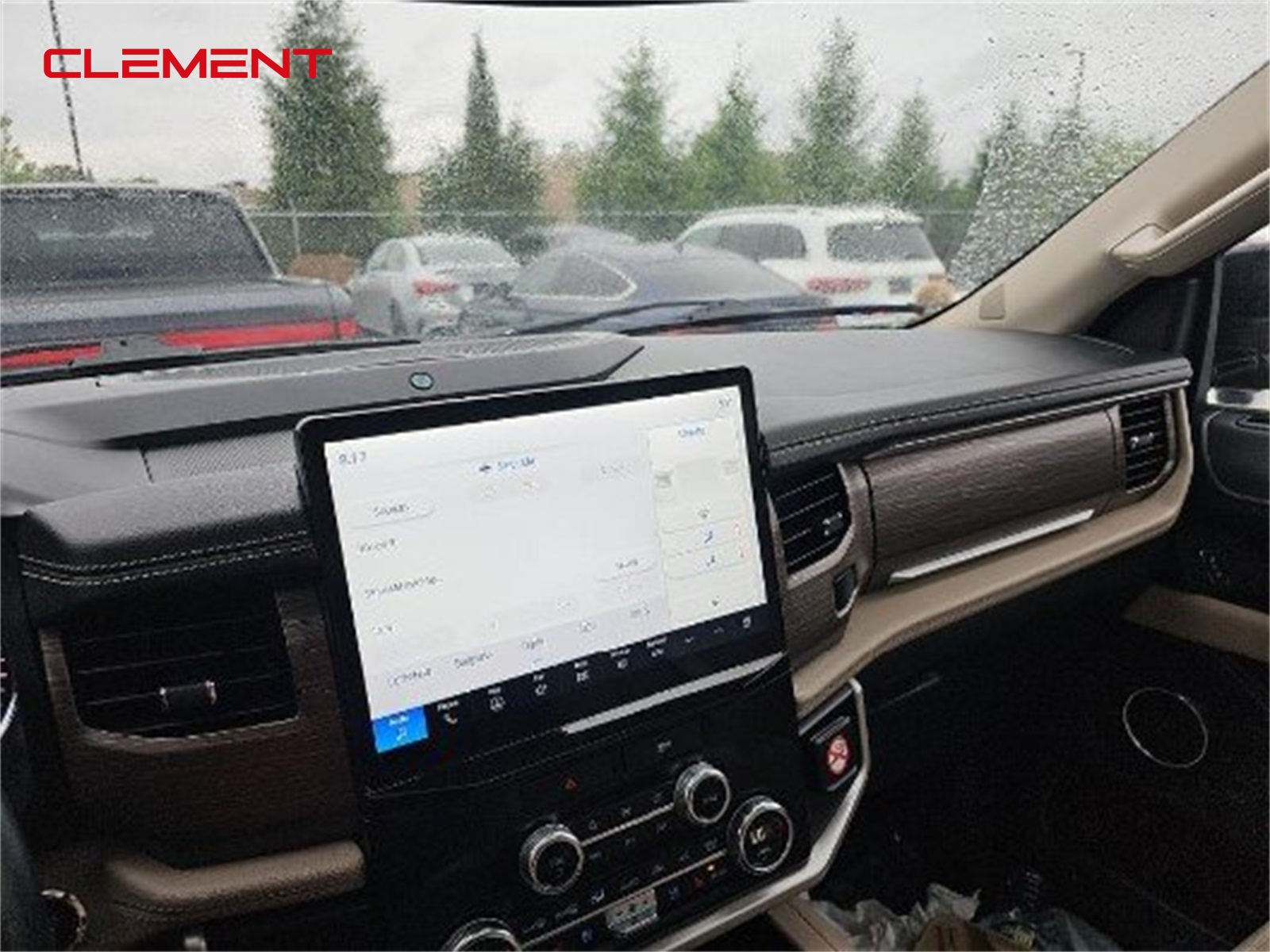 Vehicle image 4 of 4